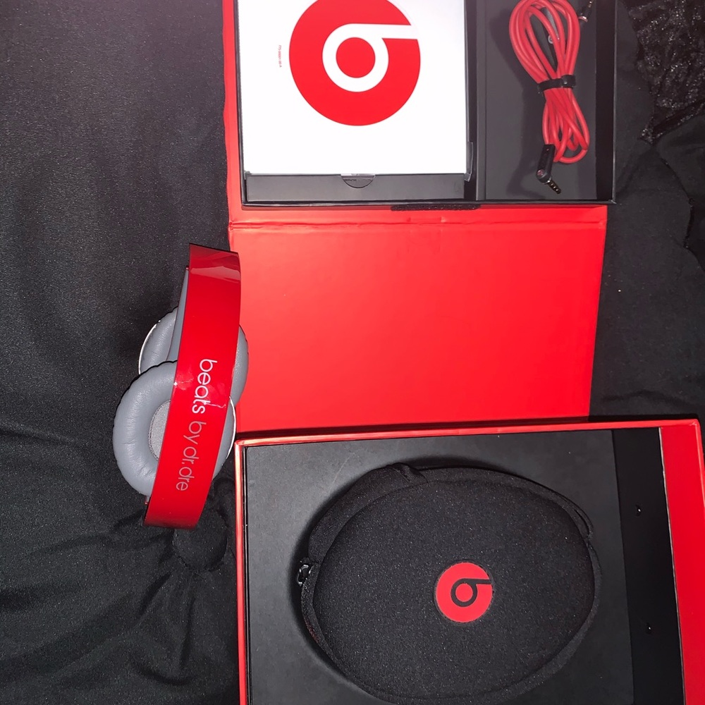 Beats solo HD headphones